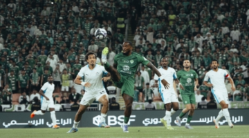 صفقة وشيكة.. نيوم يسعى لاستعارة نجم الأهلي 2025